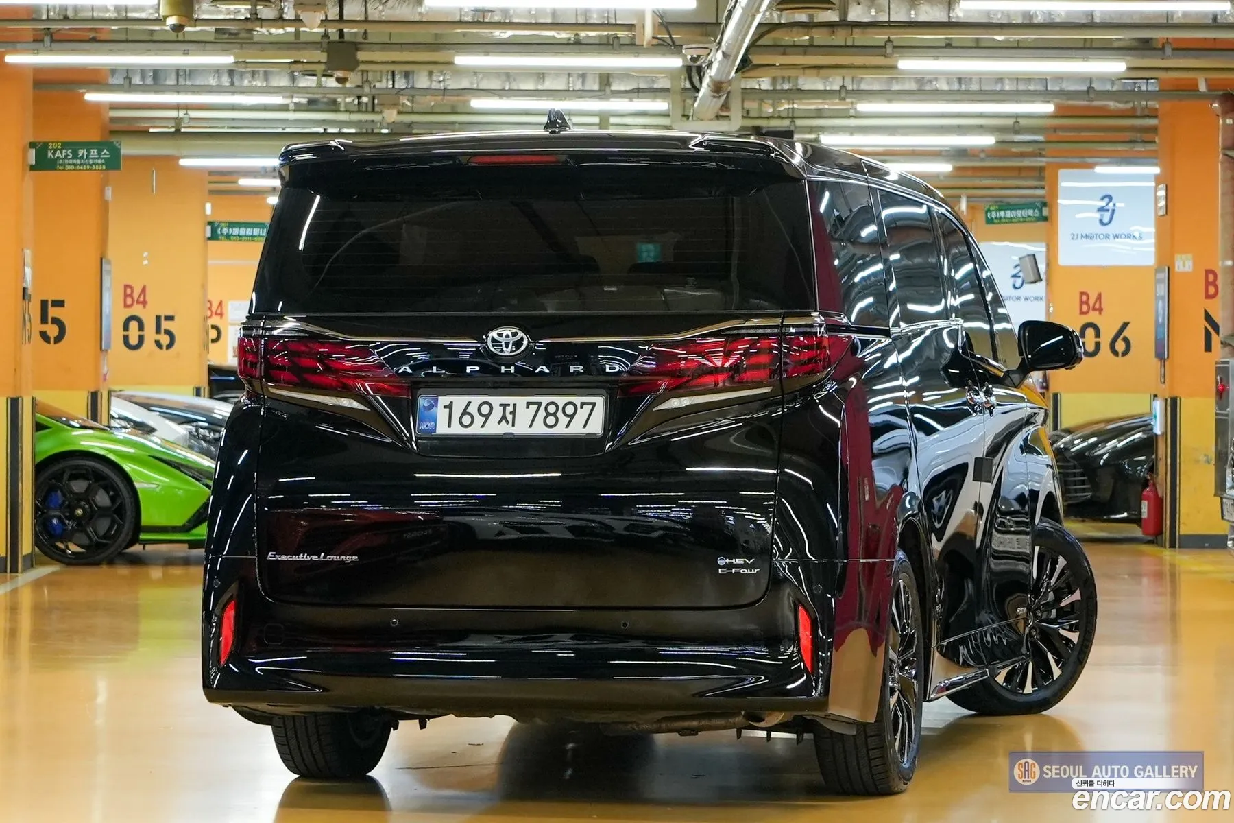 Toyota Alphard 2025 — 14