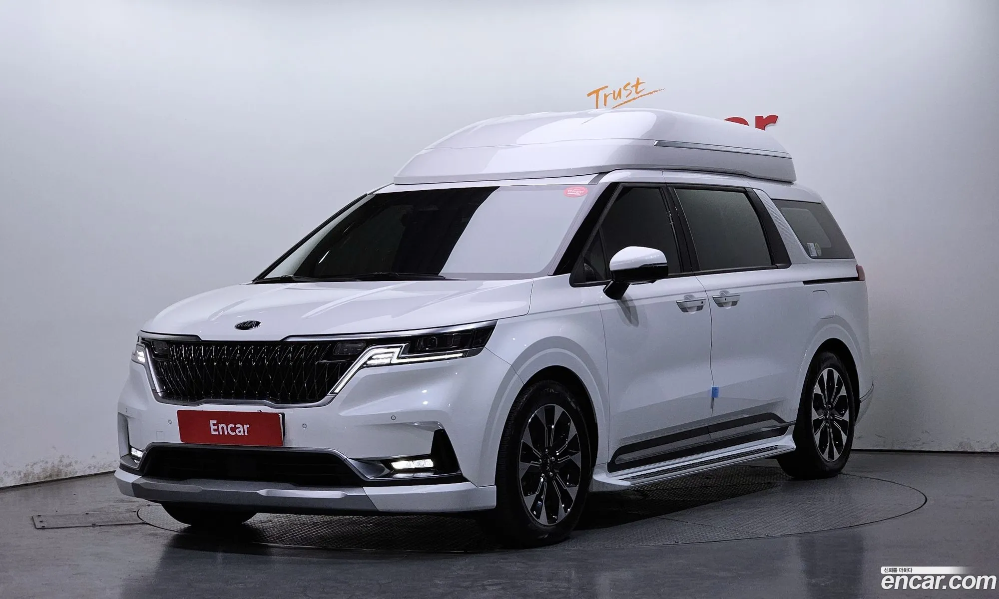 Kia Carnival 2021 — 3