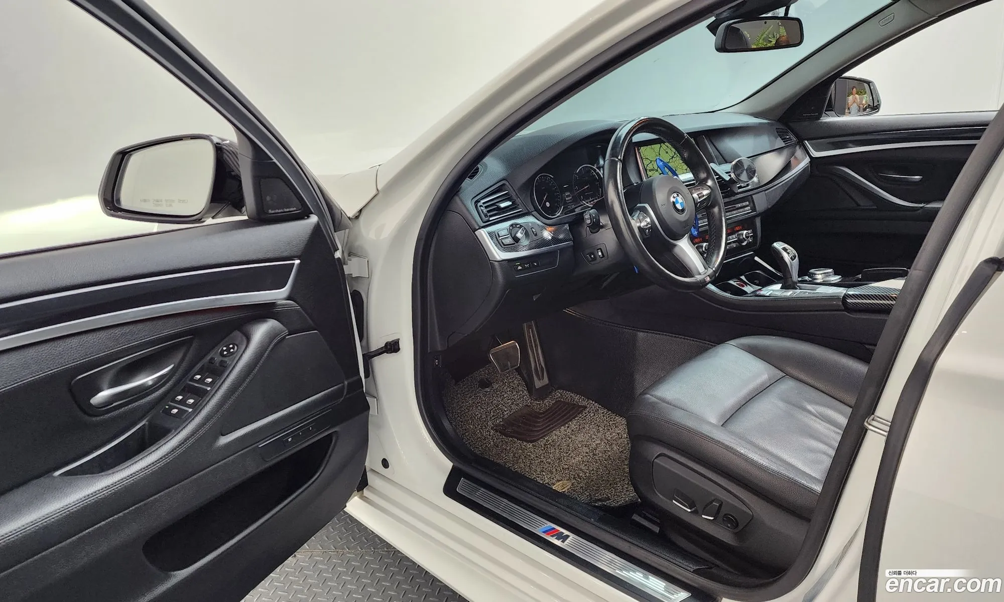 BMW 5 Series 2016 WBA5D3100GGV84795 — 10