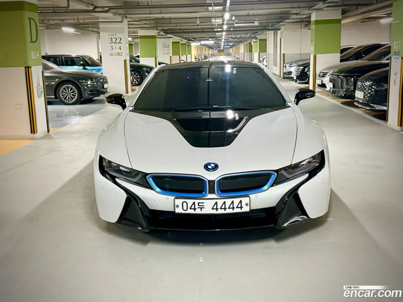 BMW i8