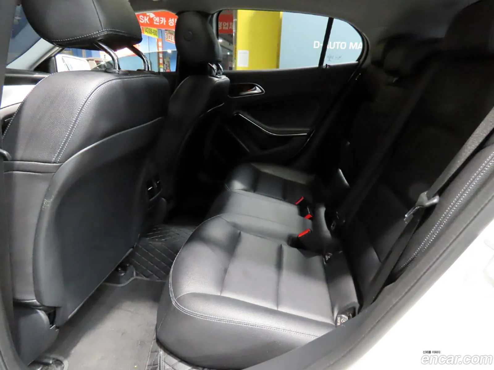 Mercedes-Benz GLA-Class X156 2016 — 15