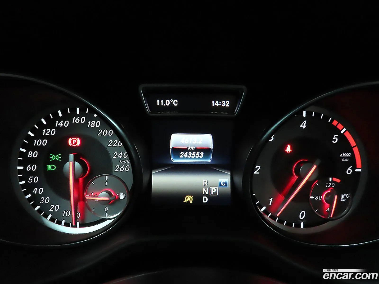 Mercedes-Benz GLA-Class X156 2016 — 8