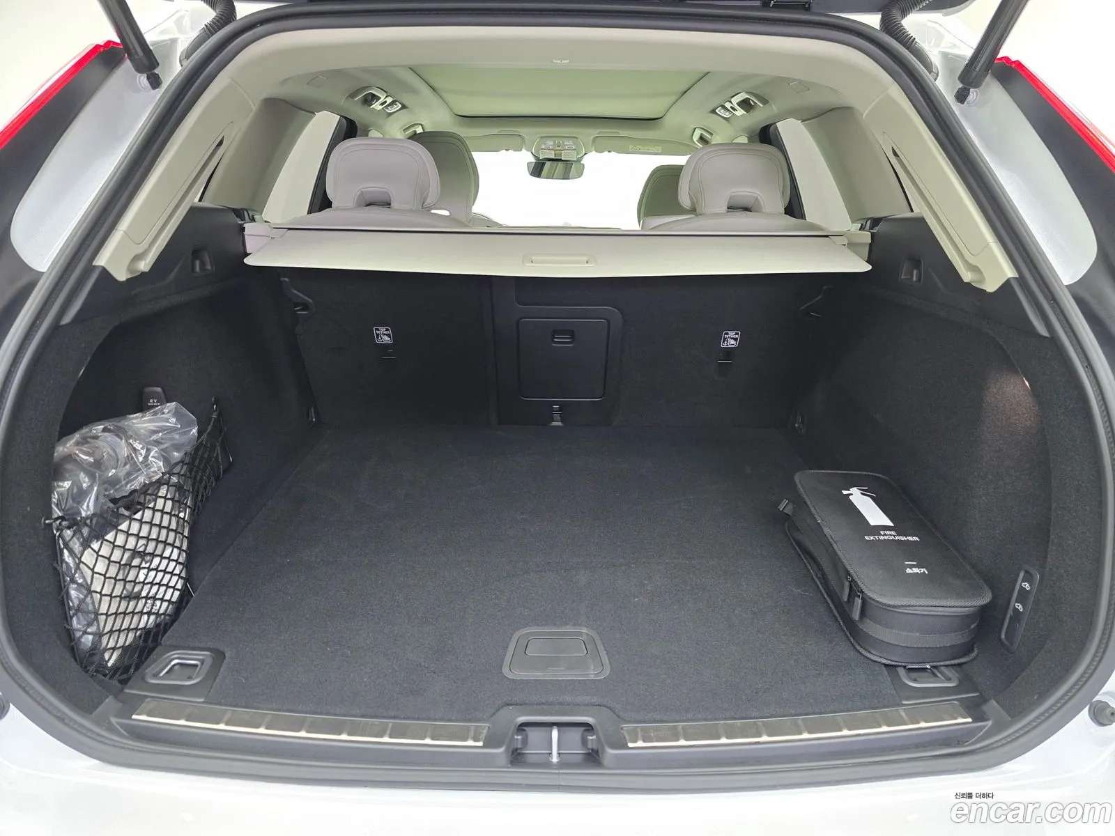 Volvo XC60 2025 — 8