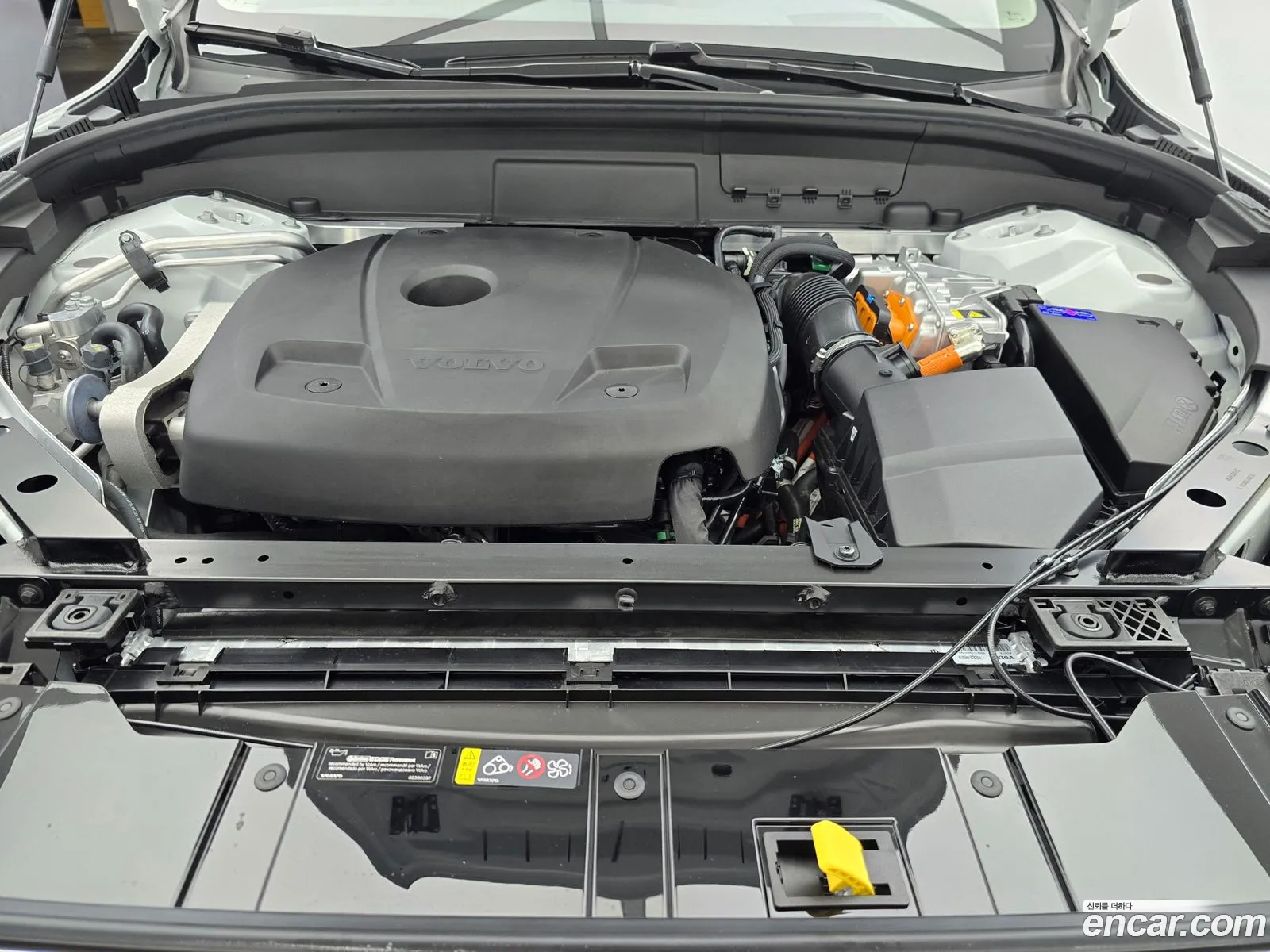 Volvo XC60 2025 — 14