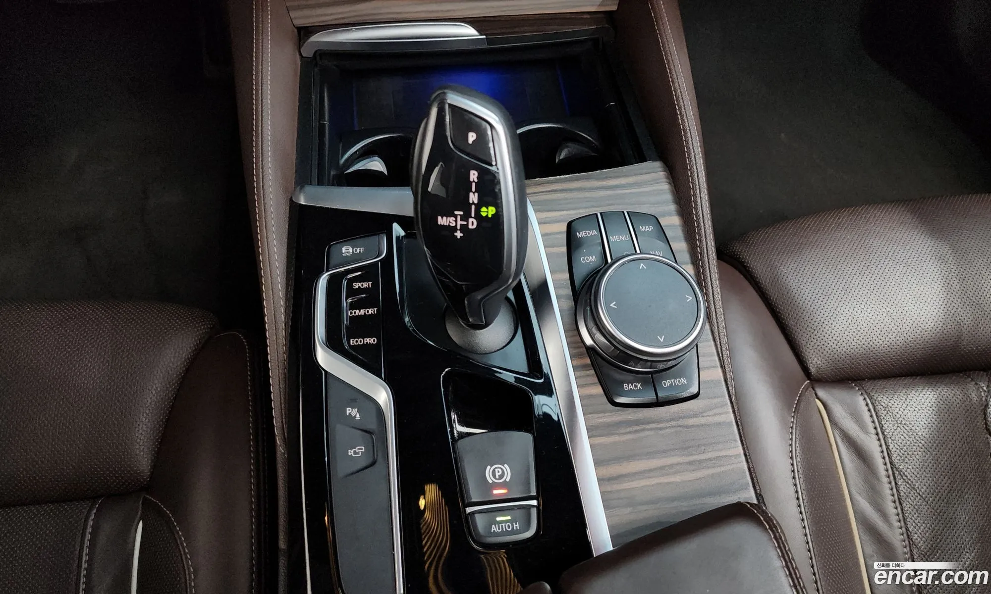 BMW 5 Series 2018 — 8