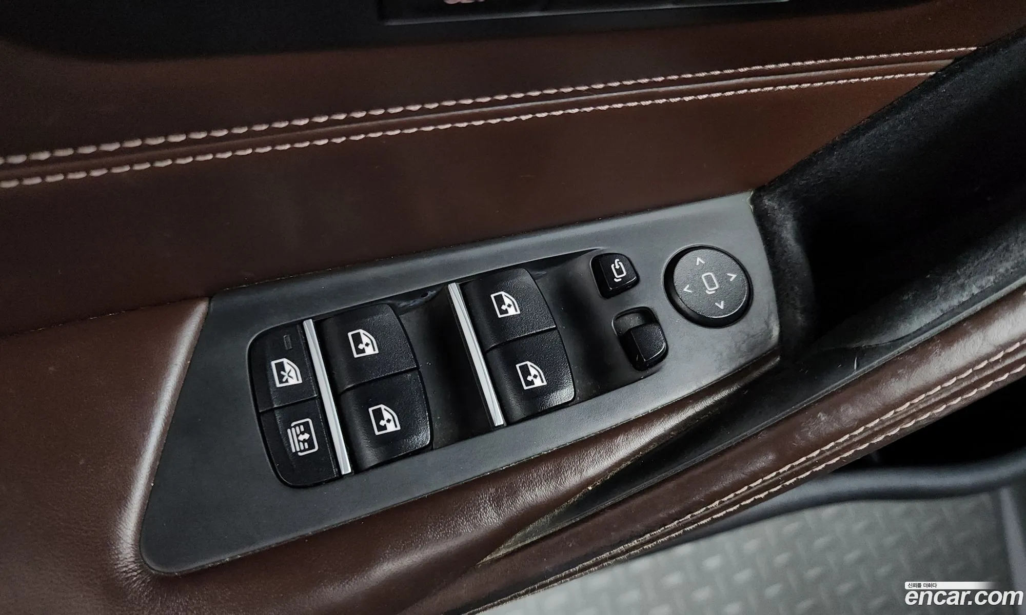 BMW 5 Series 2018 — 25