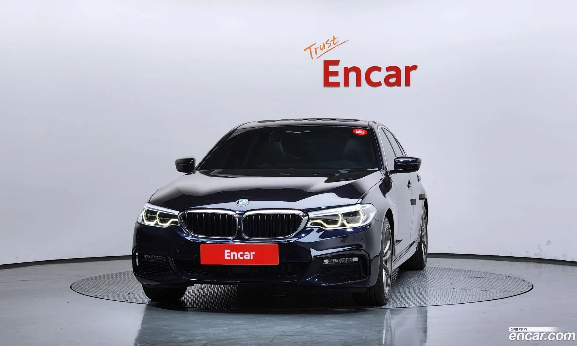 BMW 5 Series 2018 — 28