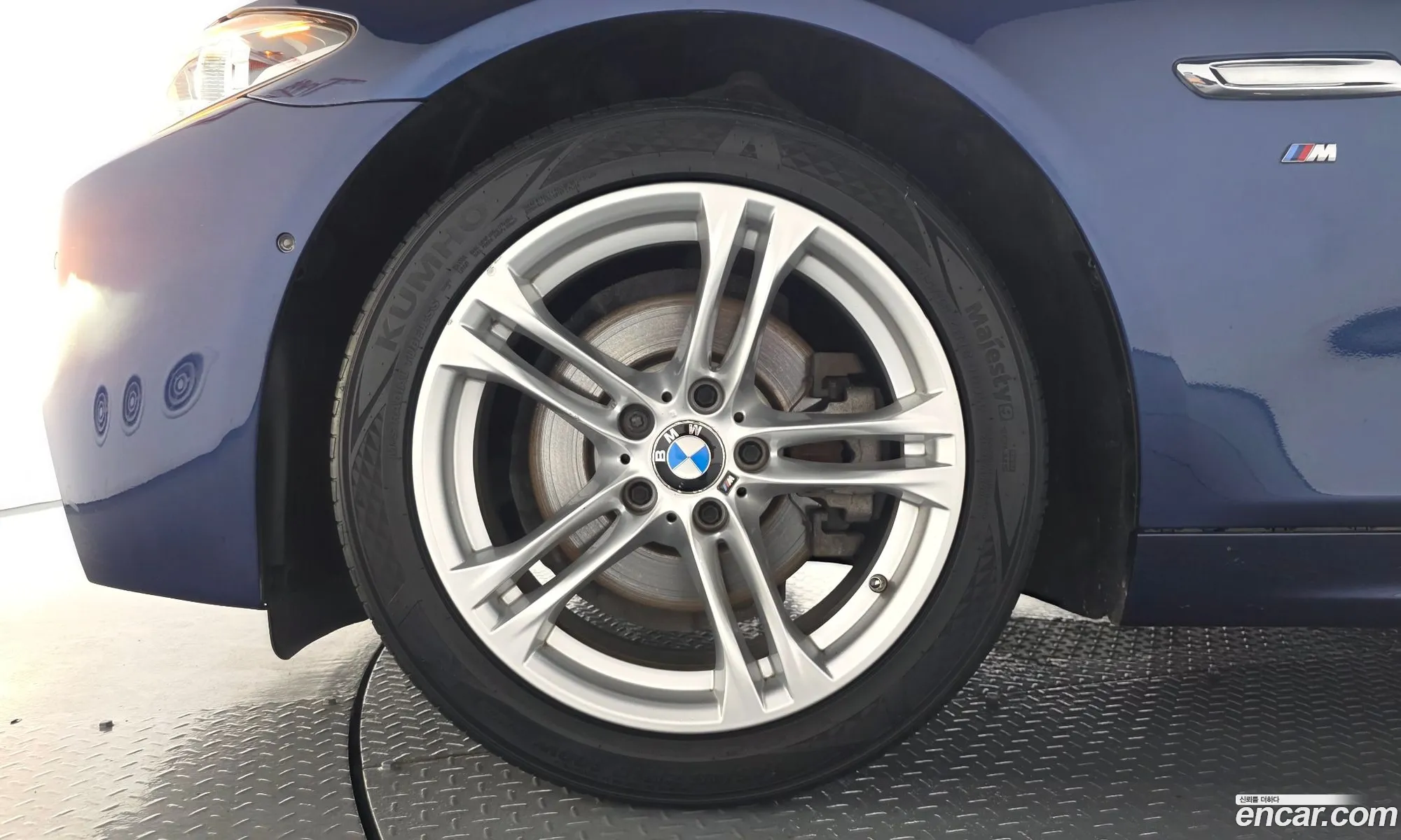 BMW 5 Series 2016 WBA5E5108GG201839 — 5