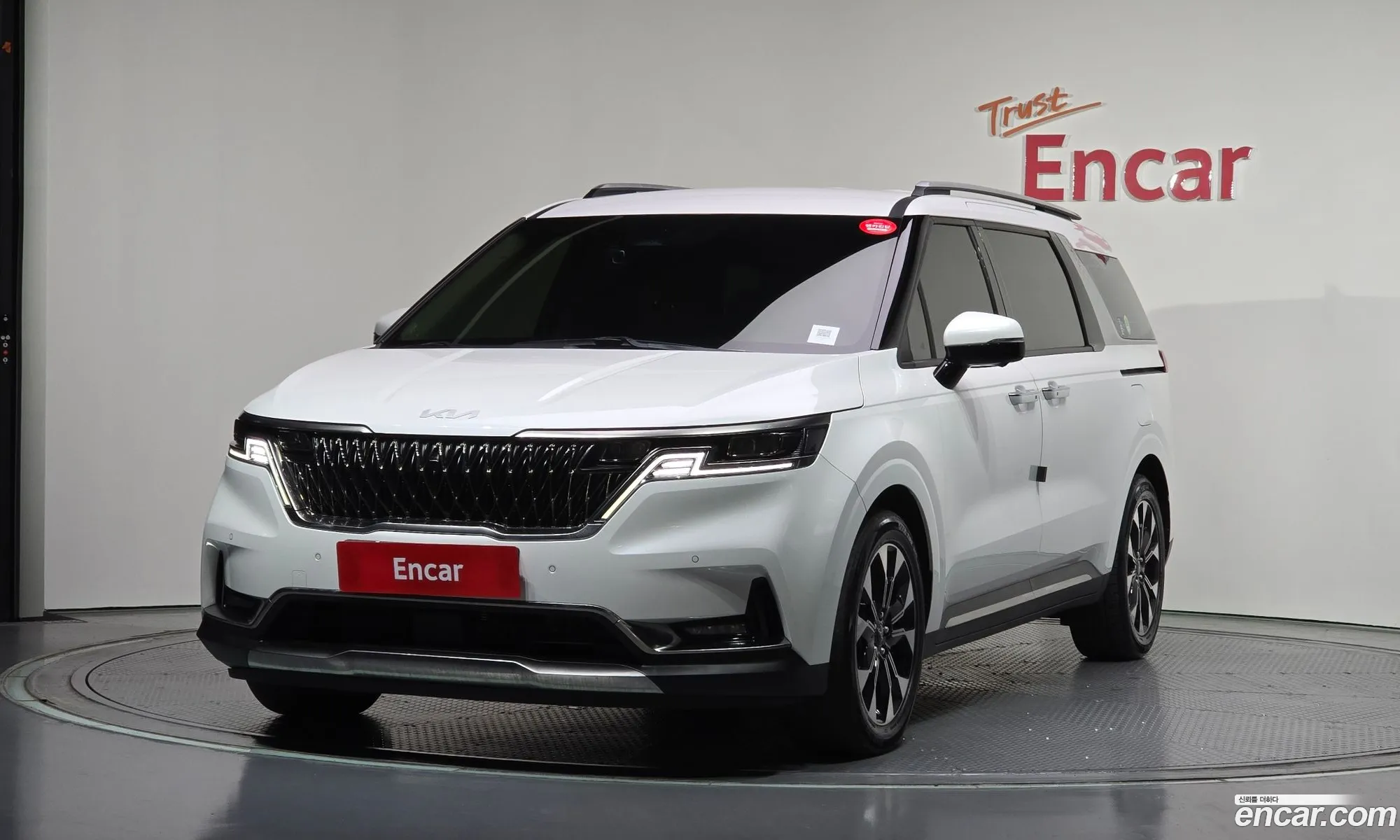 Kia Carnival 2022 — 3