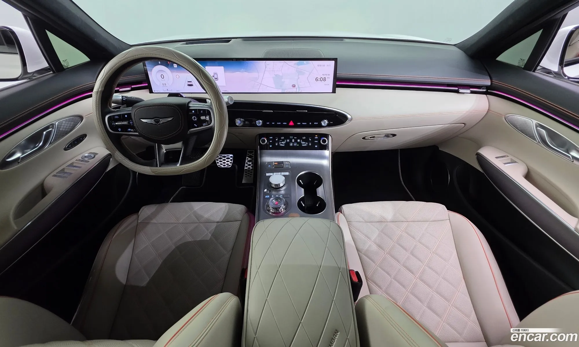 Genesis GV70 2025 — 3