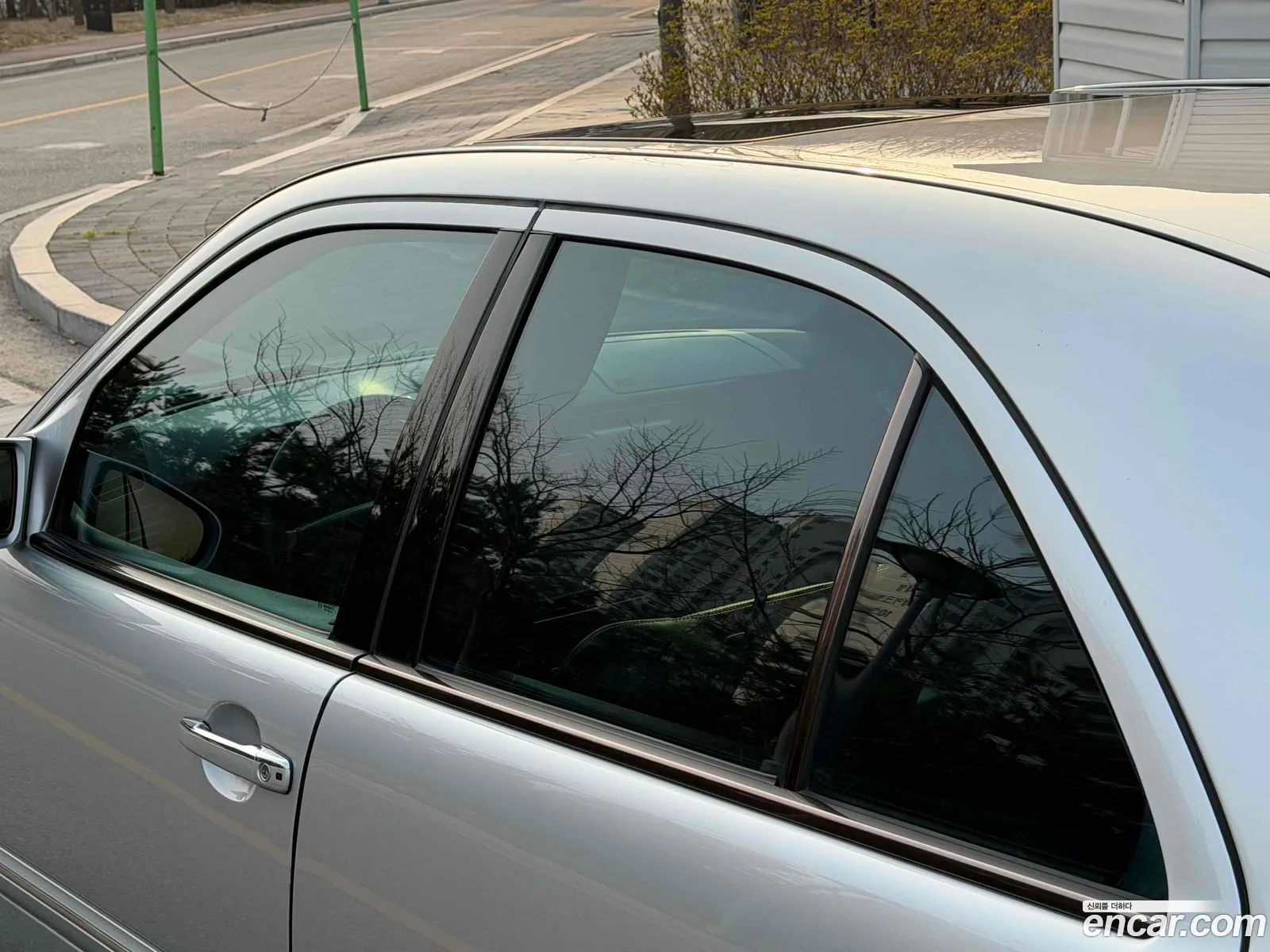 Mercedes-Benz E-Class W210 2001 — 15
