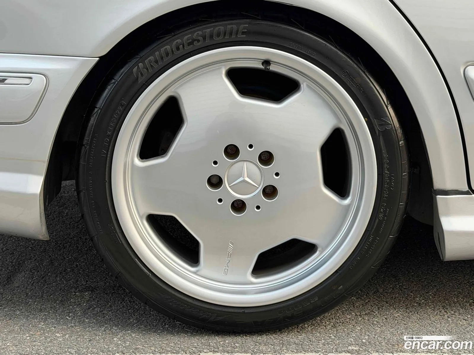 Mercedes-Benz E-Class W210 2001 — 4