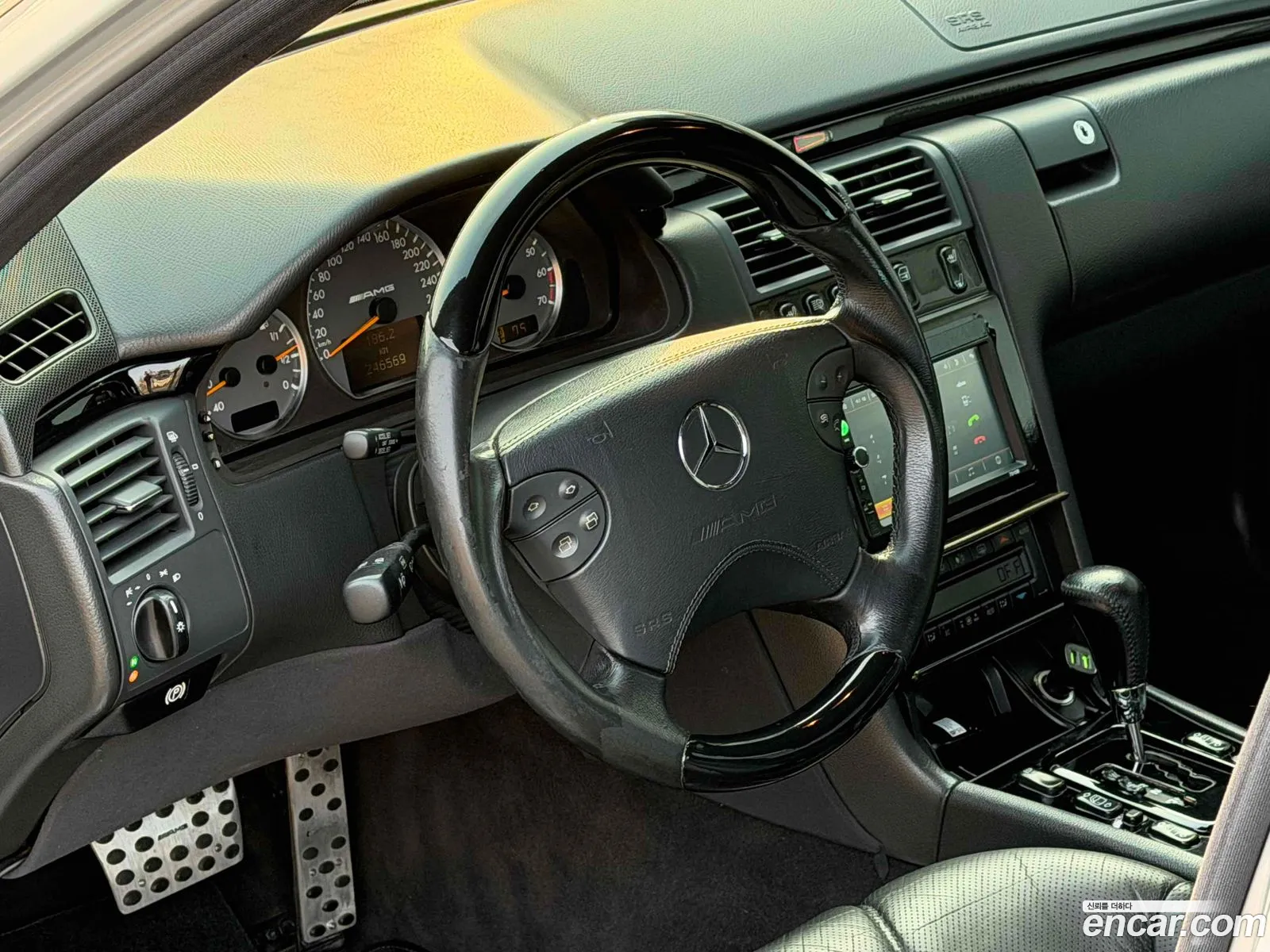 Mercedes-Benz E-Class W210 2001 — 13