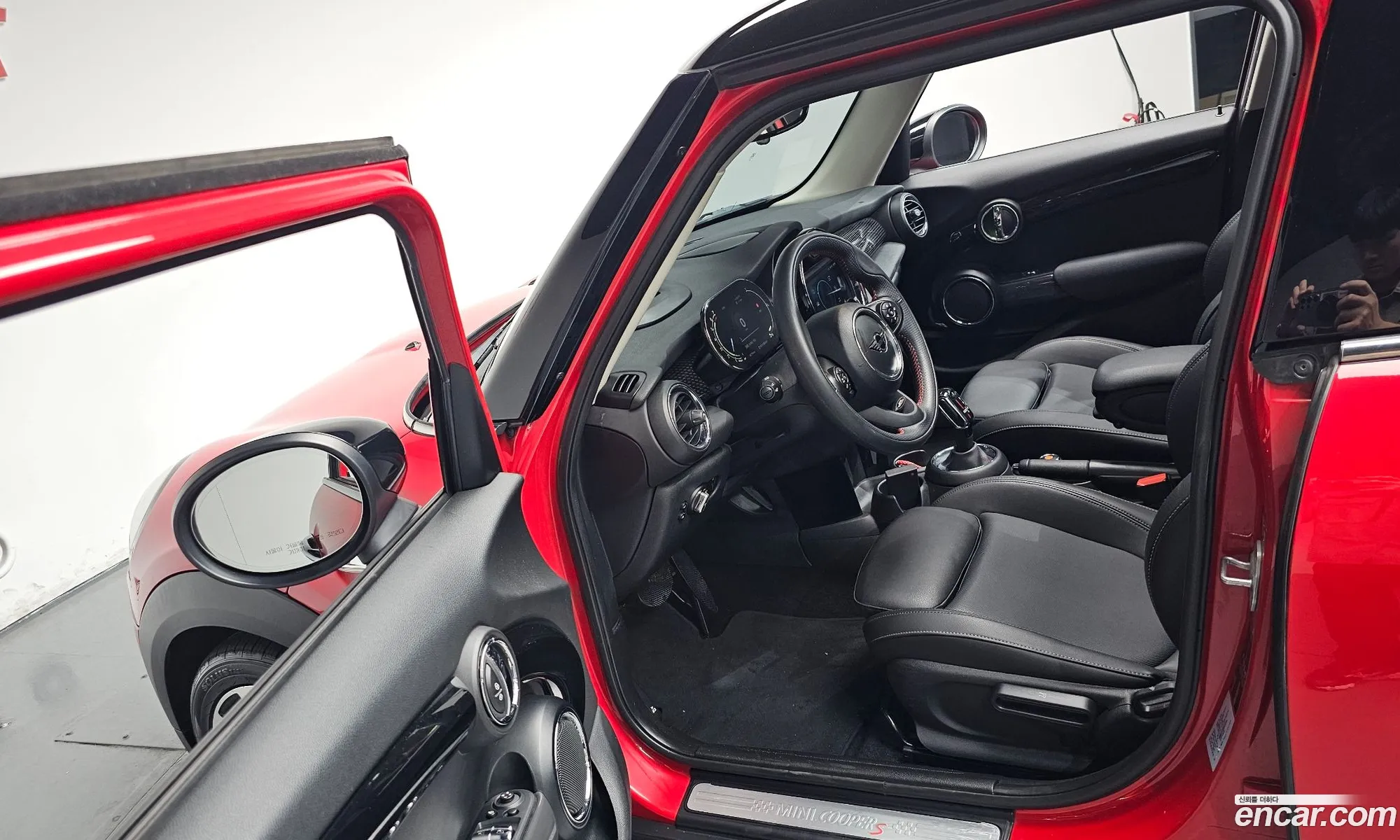 Mini Cooper S 2020 WMWXV9106M2N39488 — 29