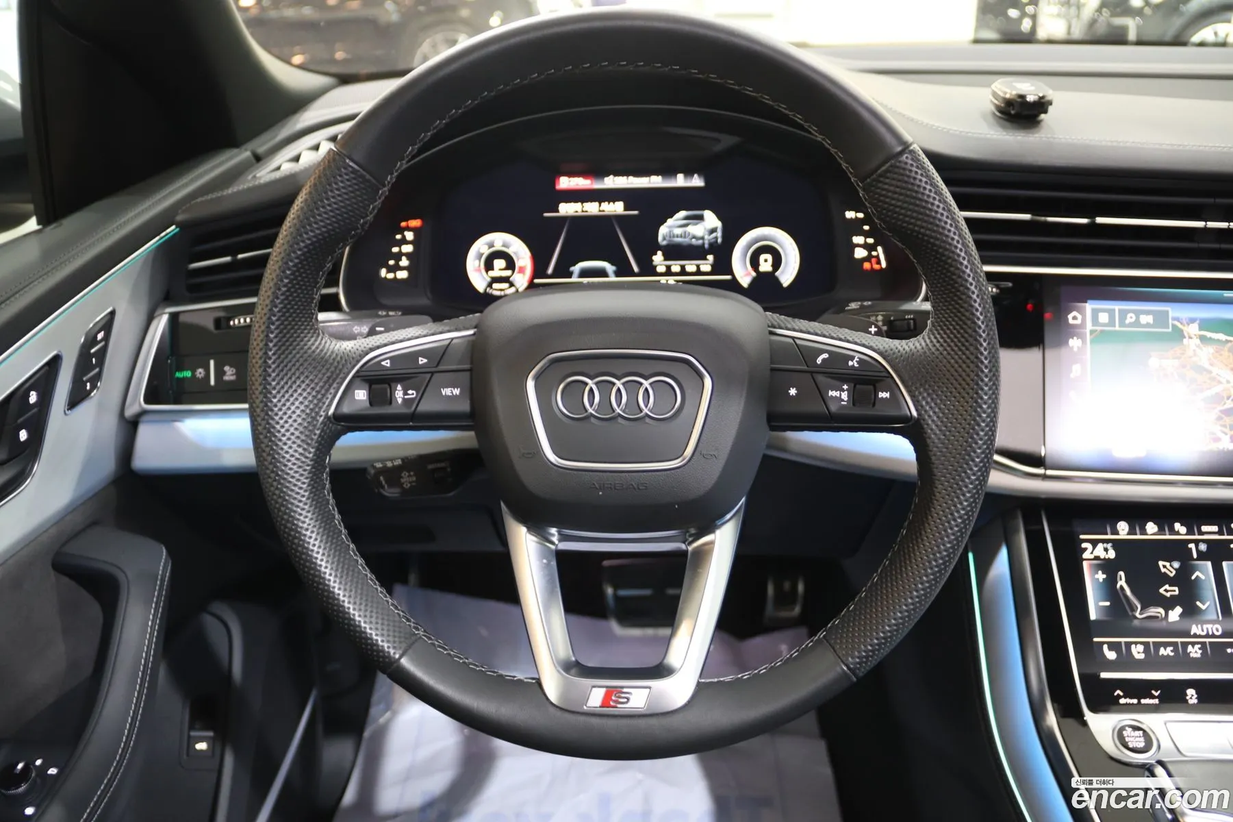 Audi Q8 2021 — 3