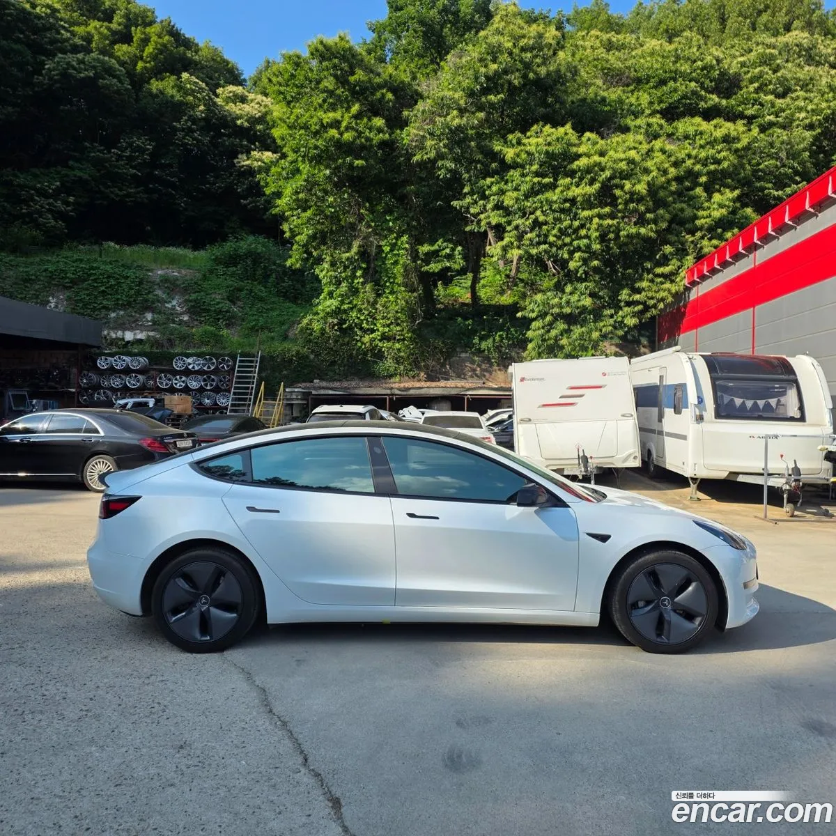 Tesla Model 3 2022 — 7