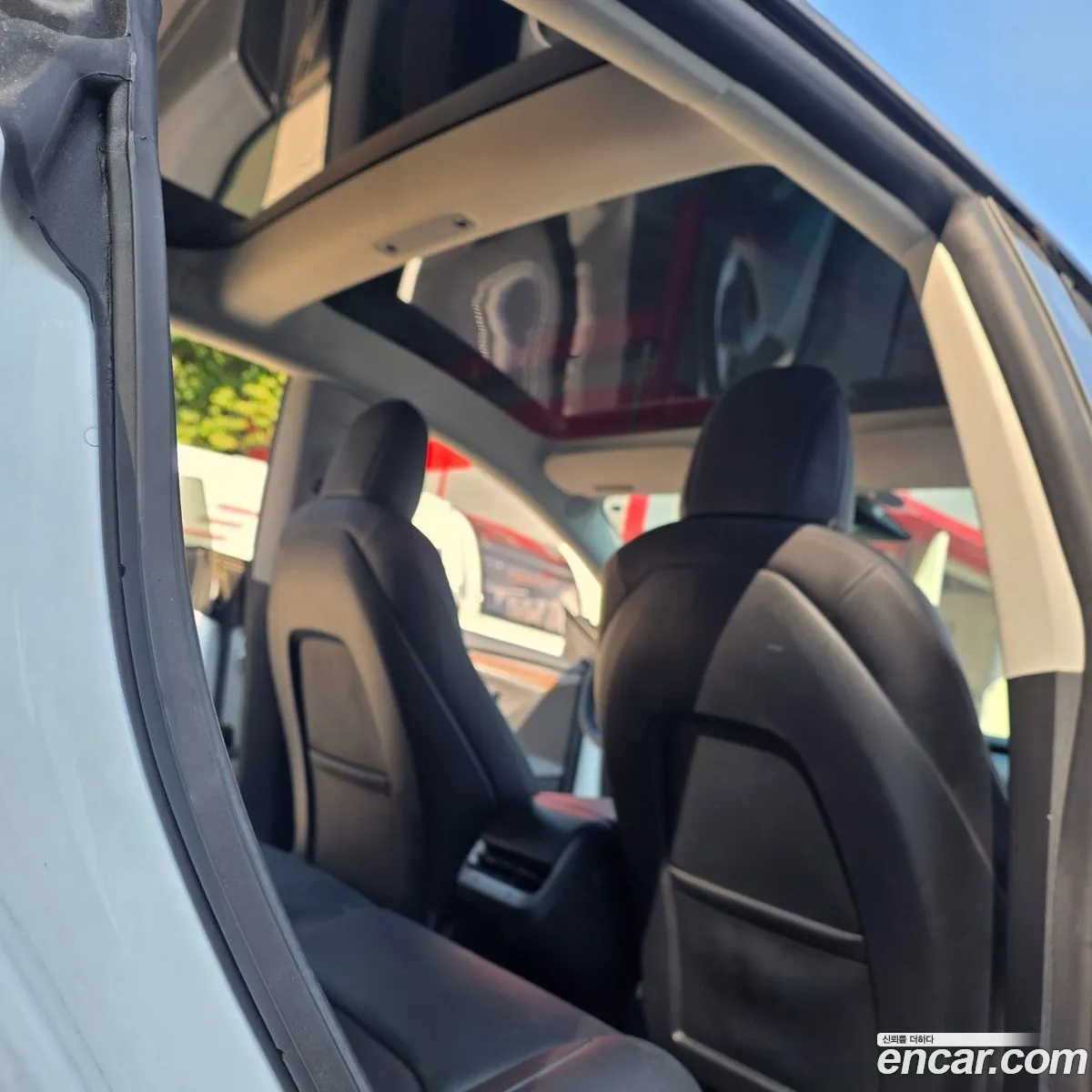 Tesla Model 3 2022 — 14