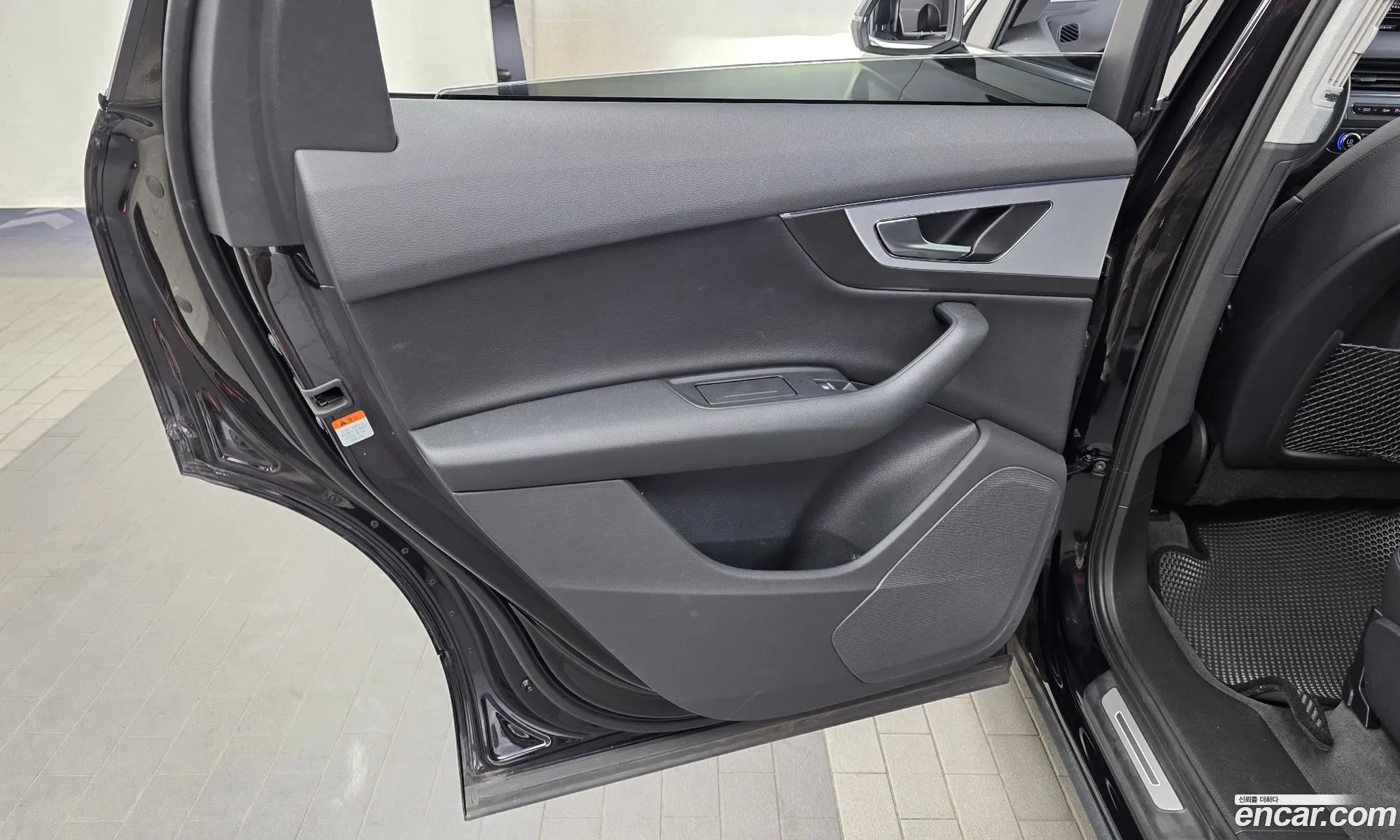 Audi Q7 2019 WAUZZZ4M0KD043423 — 16