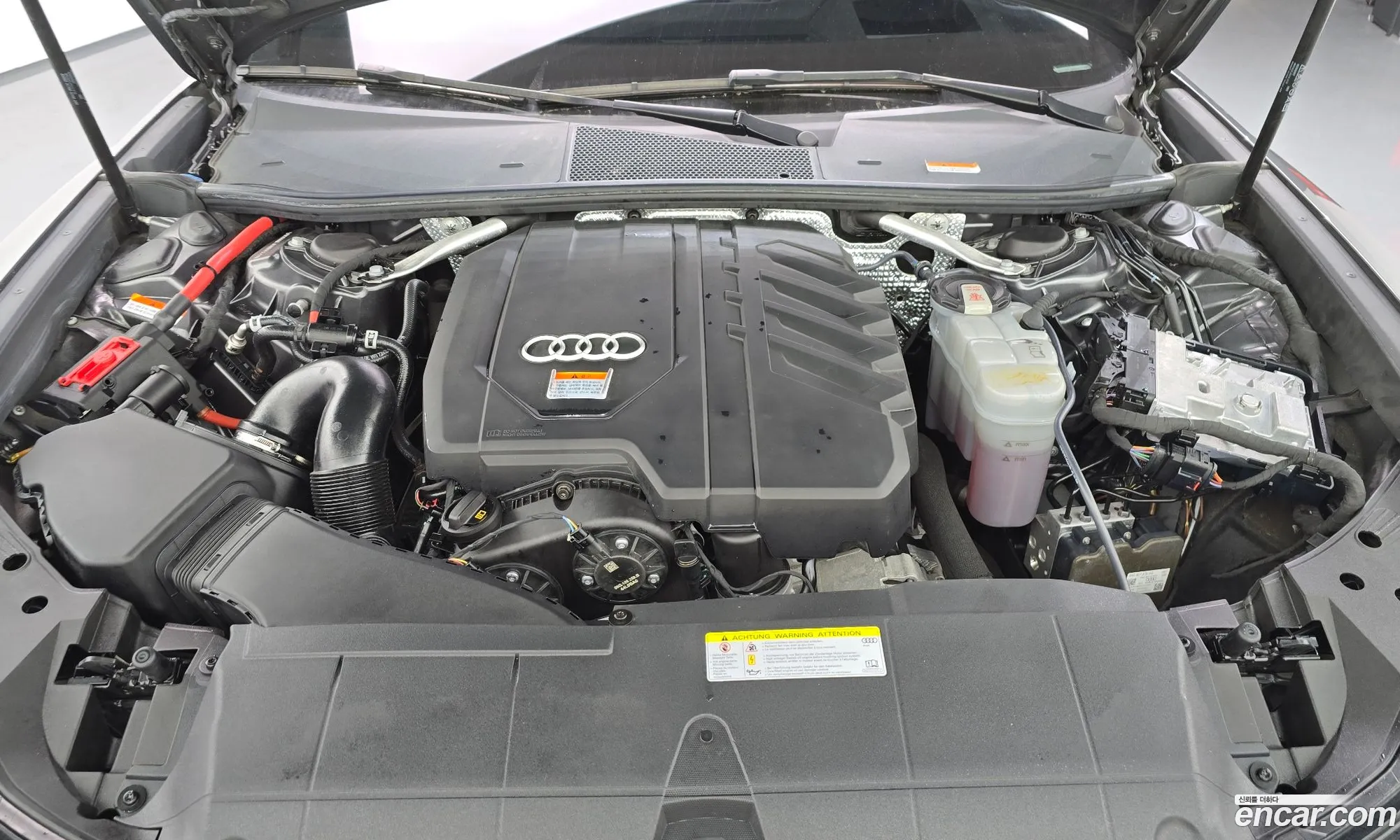 Audi A6 2022 WAUZZZF26NN005639 — 5