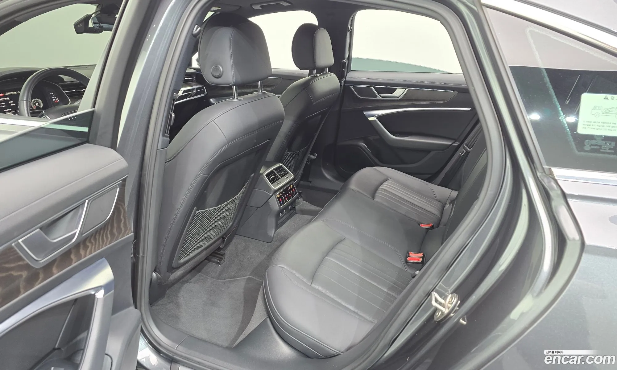 Audi A6 2022 WAUZZZF26NN005639 — 7