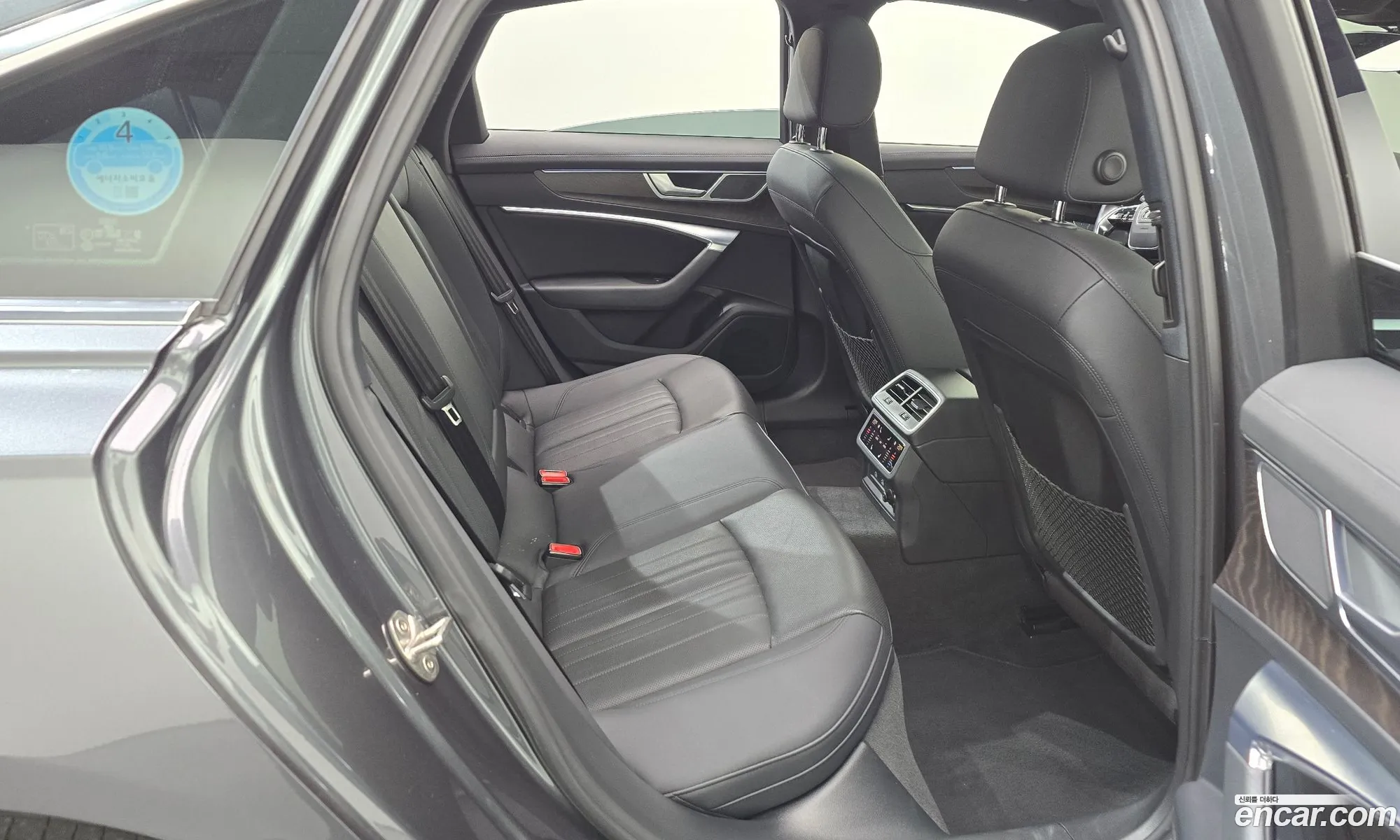 Audi A6 2022 WAUZZZF26NN005639 — 26