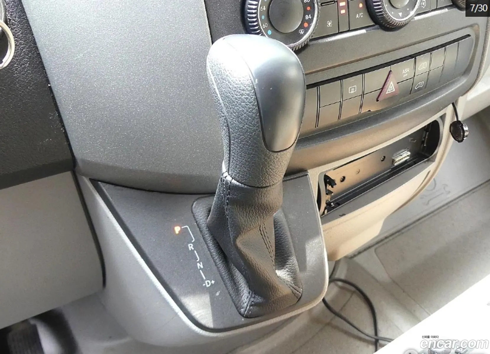 Mercedes-Benz Sprinter 2012 — 9