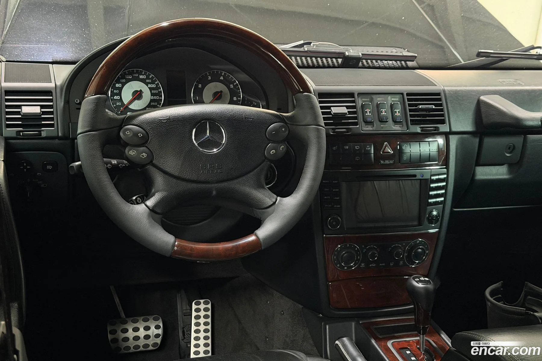 Mercedes-Benz G-Class W463 2008 — 10