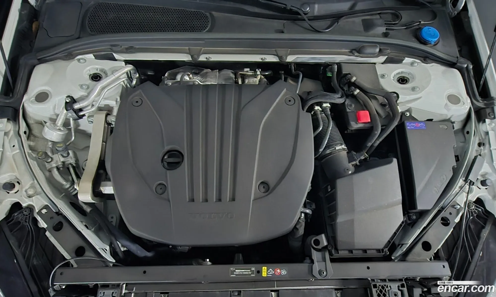 Volvo S60 2024 — 2