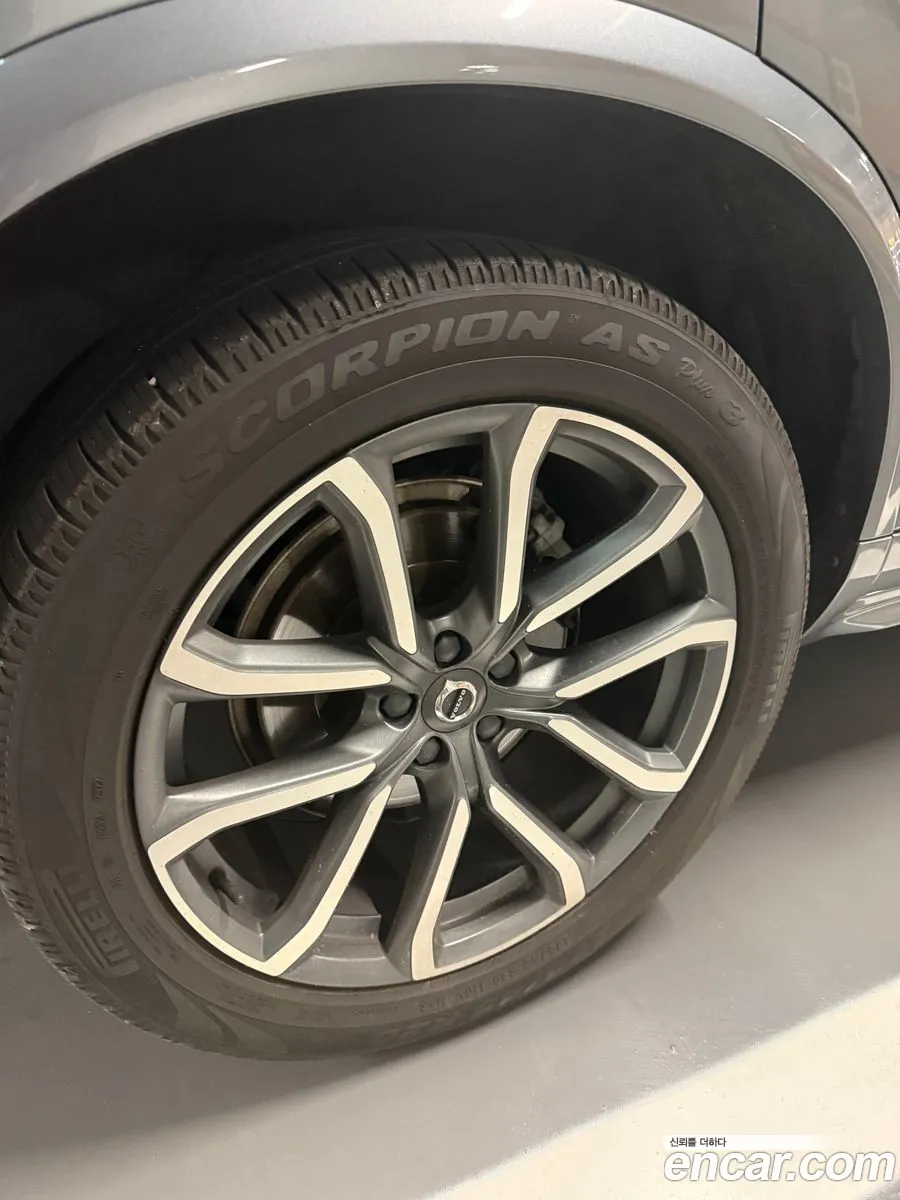 Volvo XC90 2018 — 3