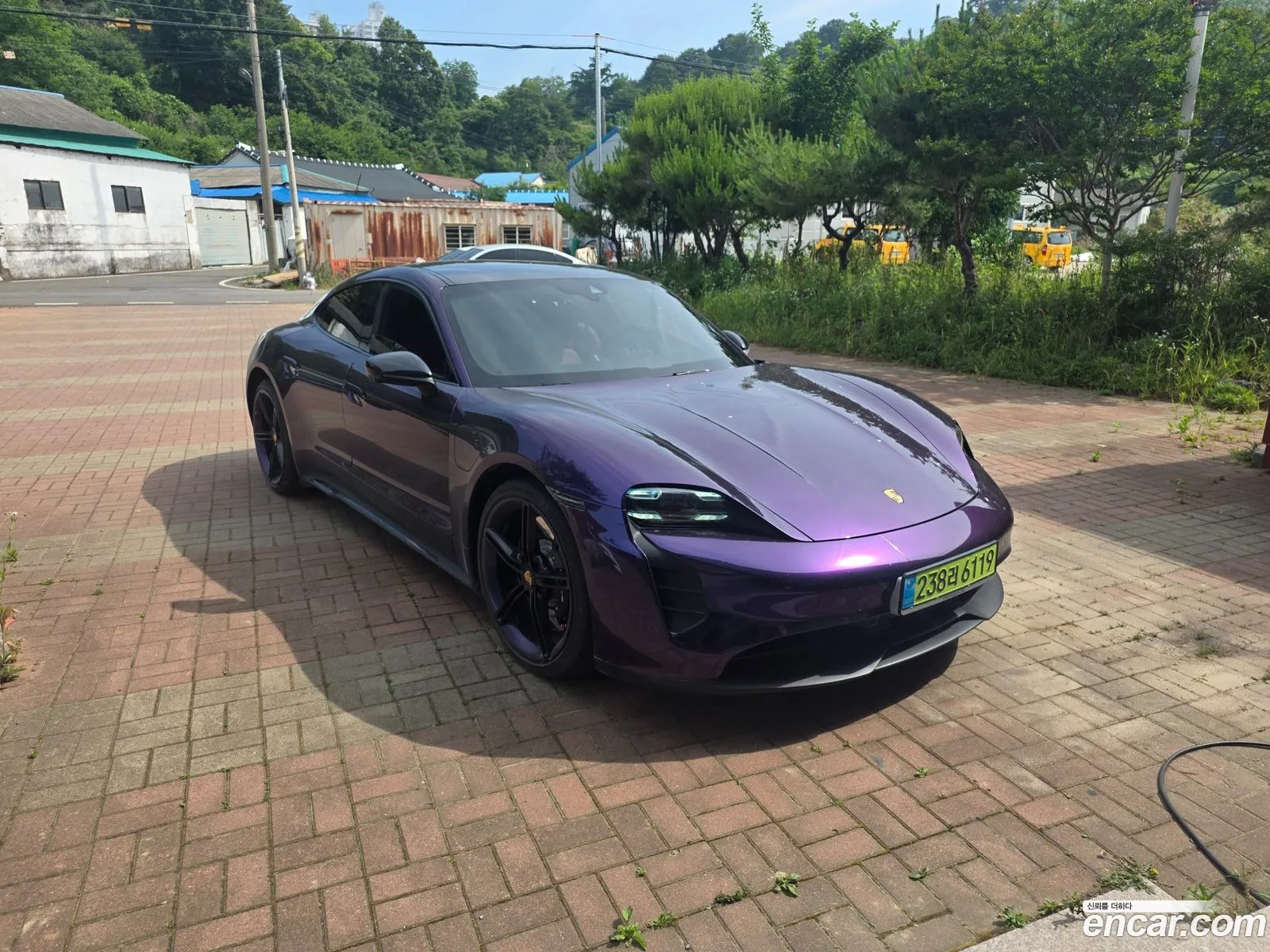 Porsche Taycan 2024 — 19
