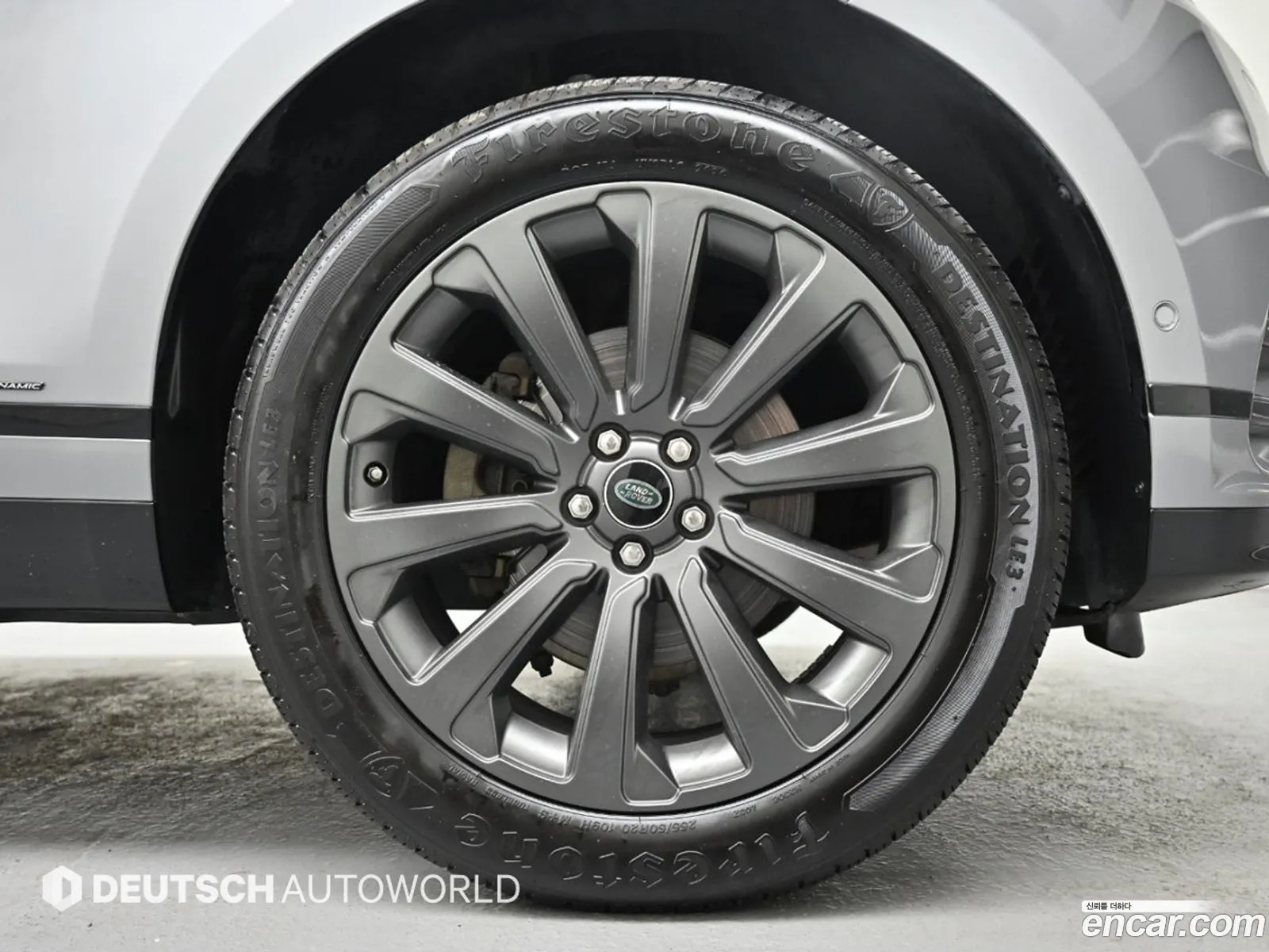 Land Rover Range Rover Velar 2020 — 9