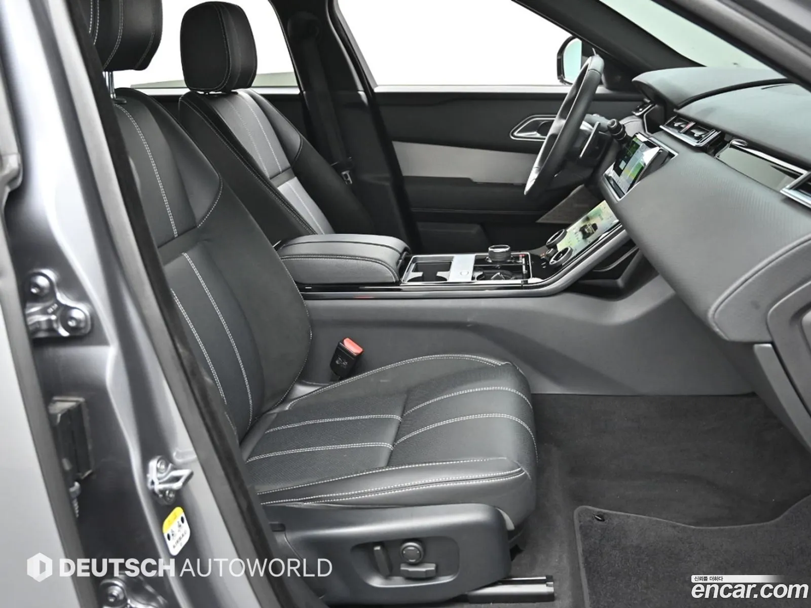 Land Rover Range Rover Velar 2020 — 16