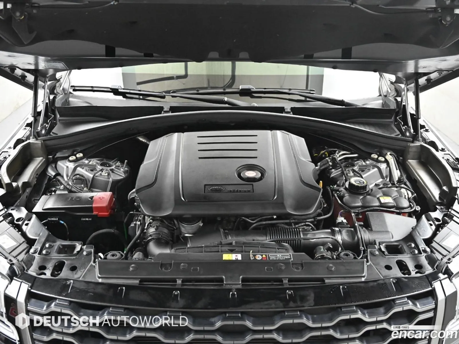 Land Rover Range Rover Velar 2020 — 14