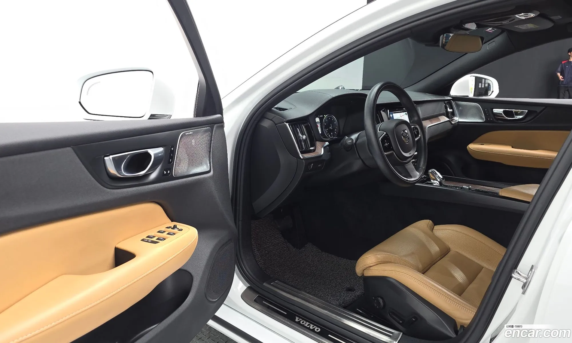 Volvo S60 2021 7JRZSL12DMG112414 — 14