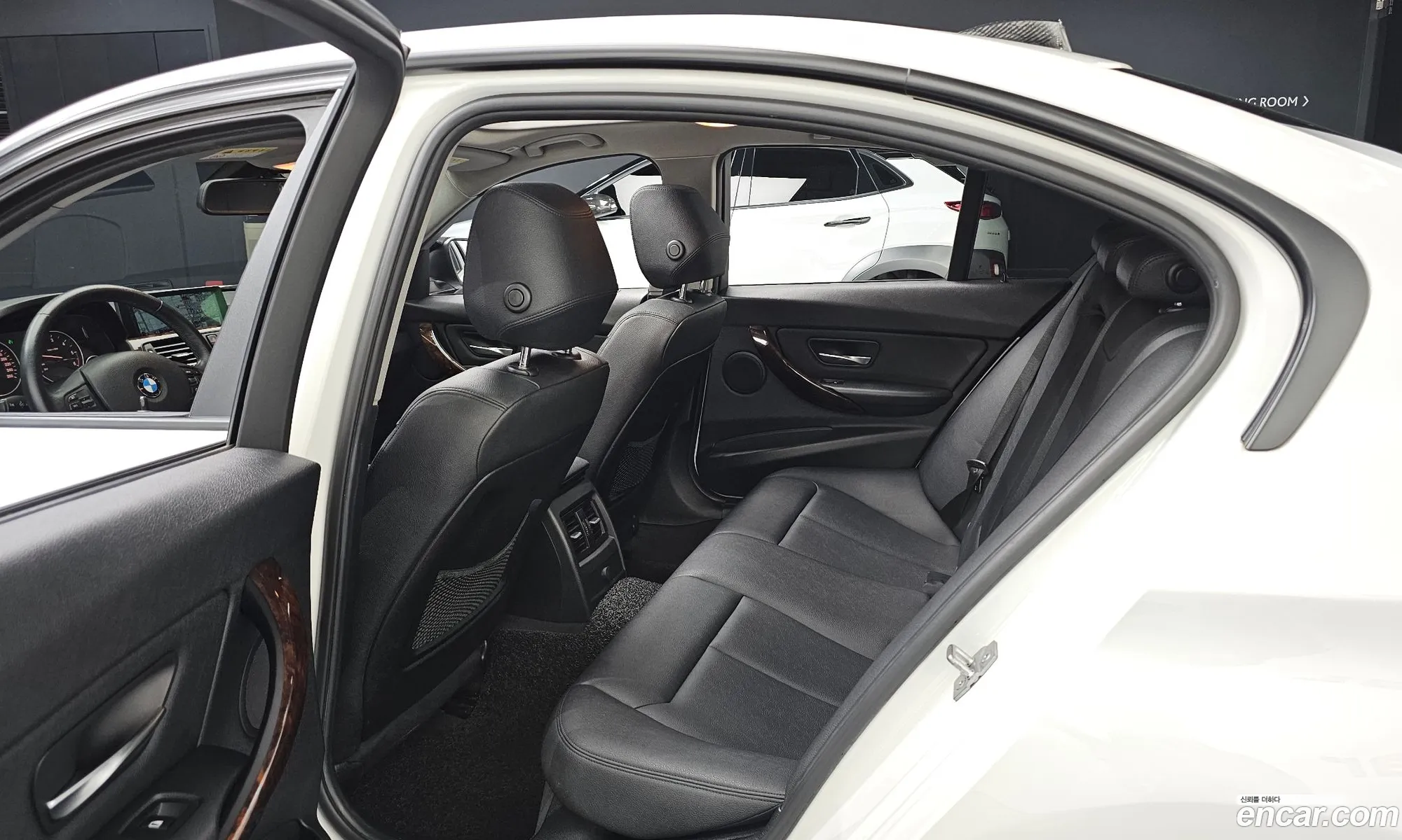 BMW 3 Series 2013 WBA3D5106DF703583 — 4