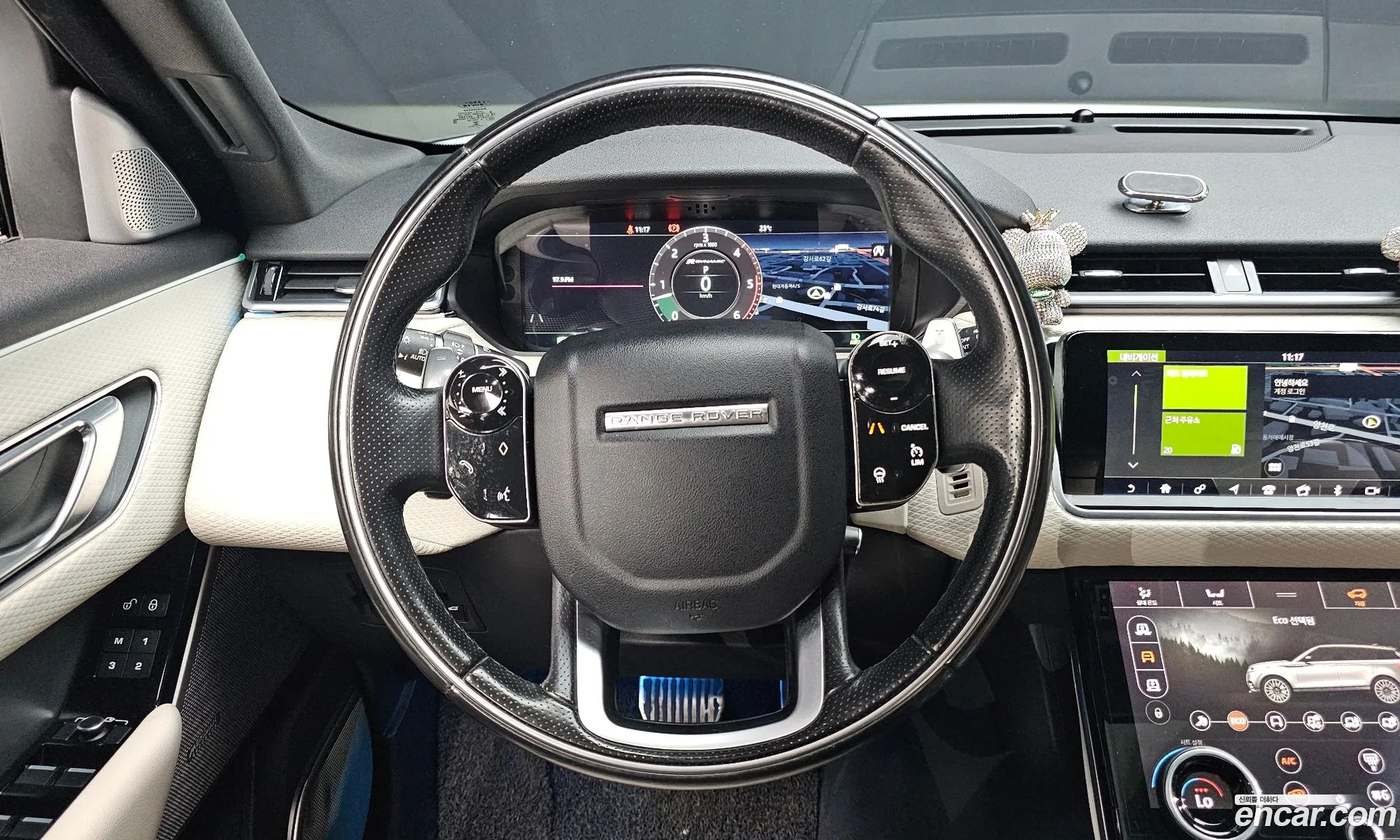 Land Rover Range Rover Velar 2018 — 31