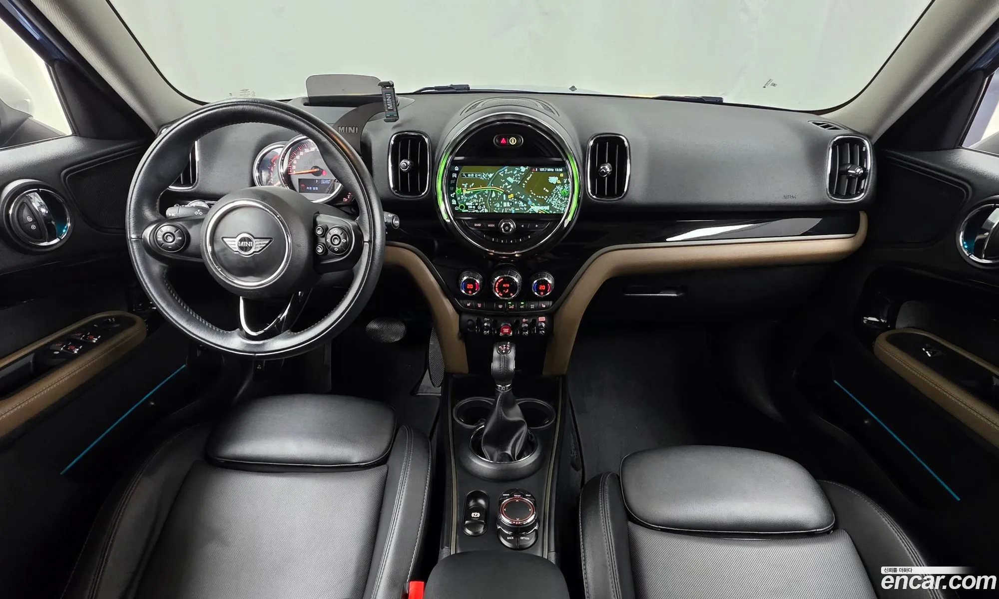 Mini Cooper D Countryman 2018 — 10