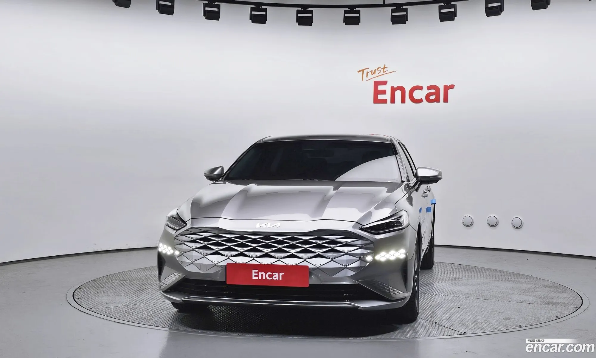 Kia K8 Hybrid 2022 — 3