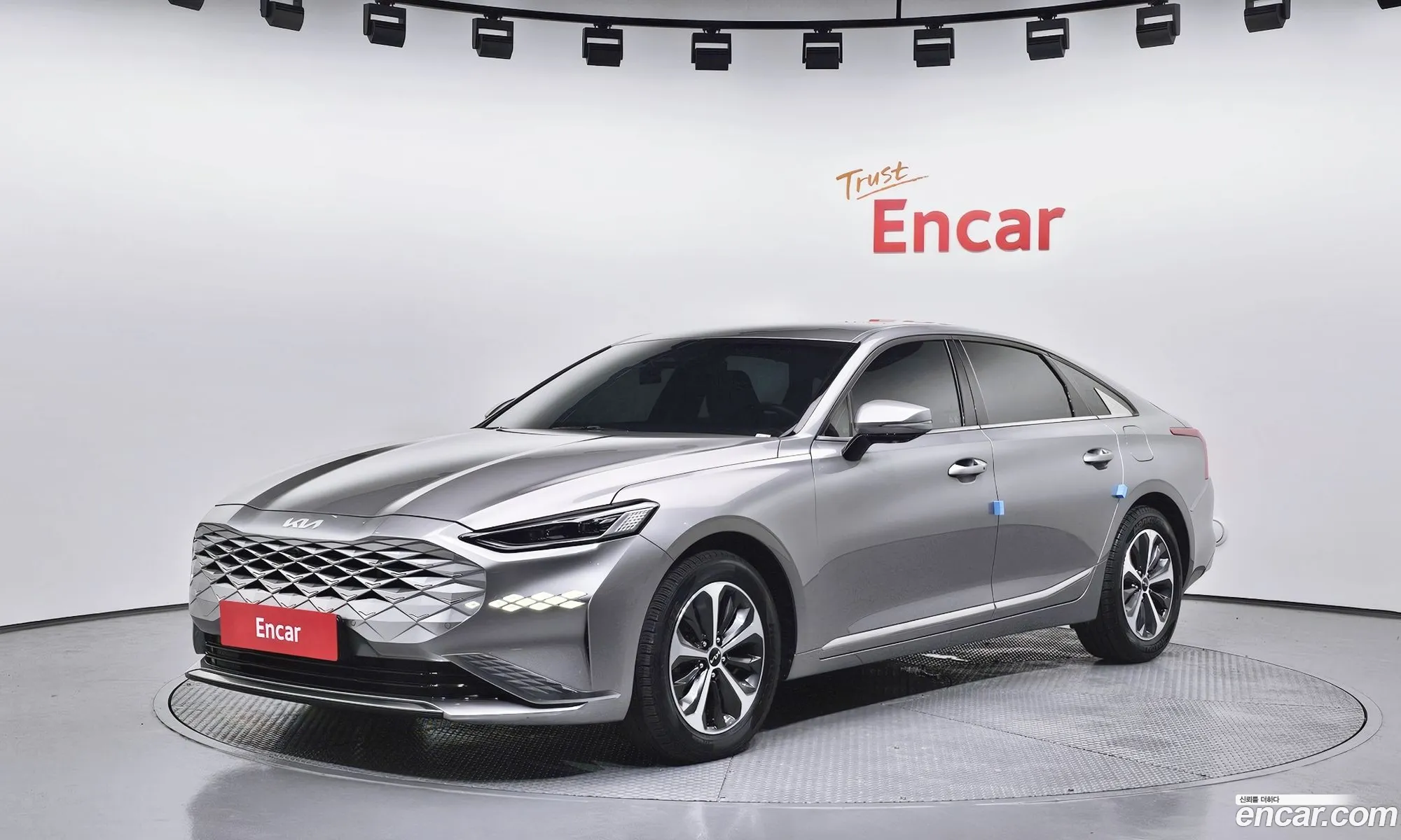 Kia K8 Hybrid 2022 — 4