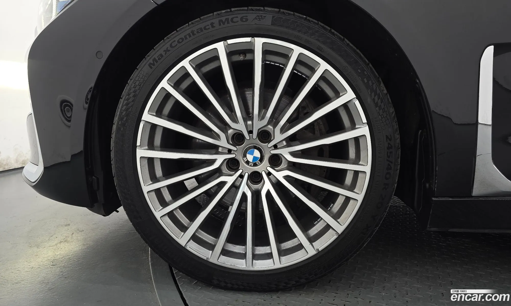 BMW 7 Series 2020 — 7
