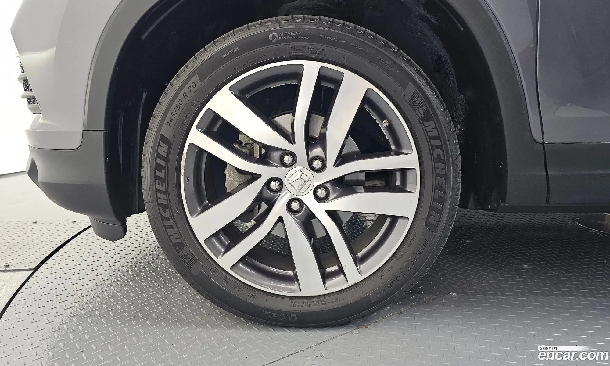 Honda Pilot 2017 5FNYF6850HB200319 — 5