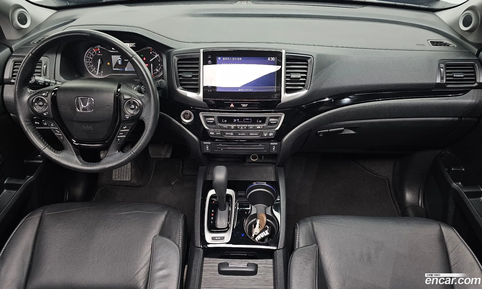 Honda Pilot 2017 5FNYF6850HB200319 — 14