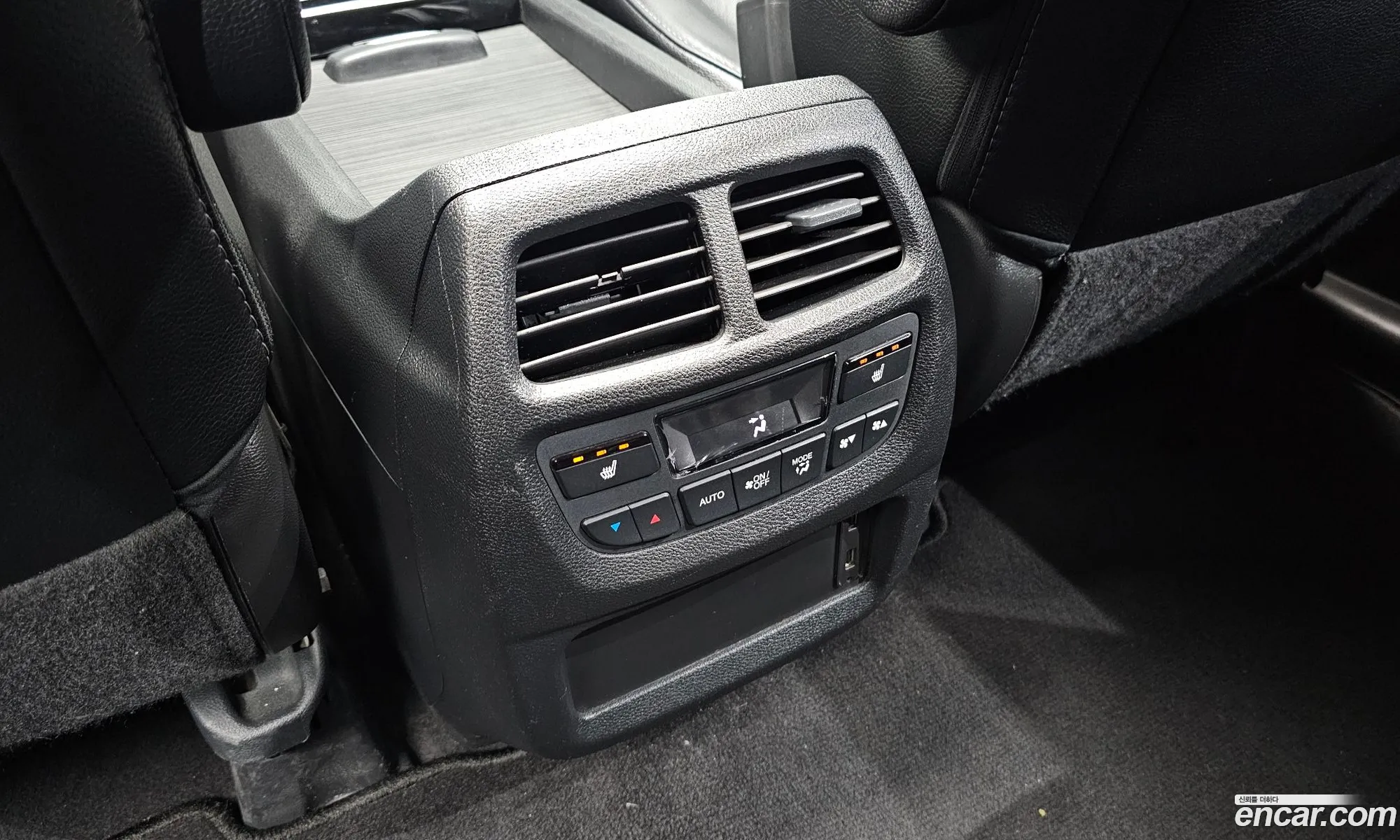Honda Pilot 2017 5FNYF6850HB200319 — 18
