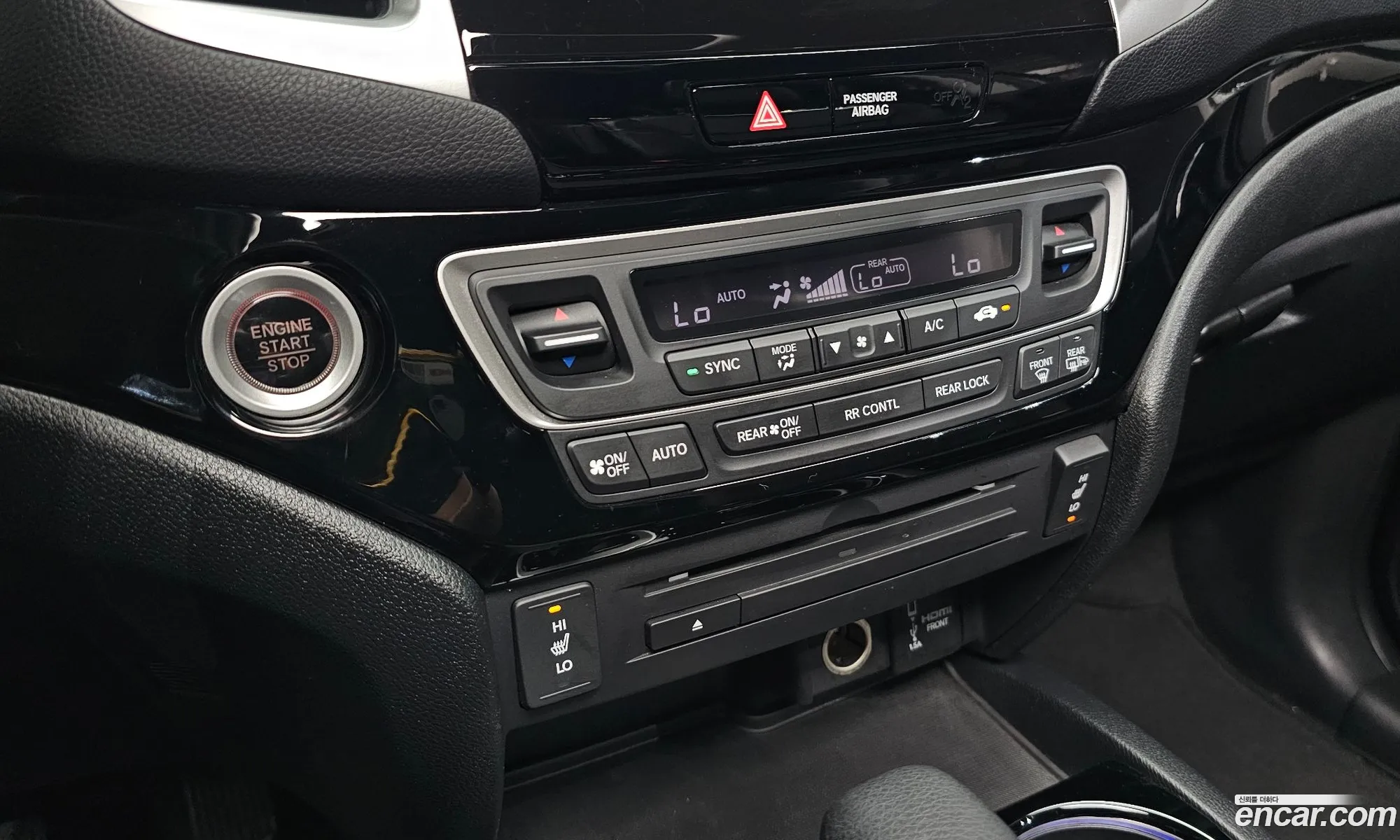 Honda Pilot 2017 5FNYF6850HB200319 — 7