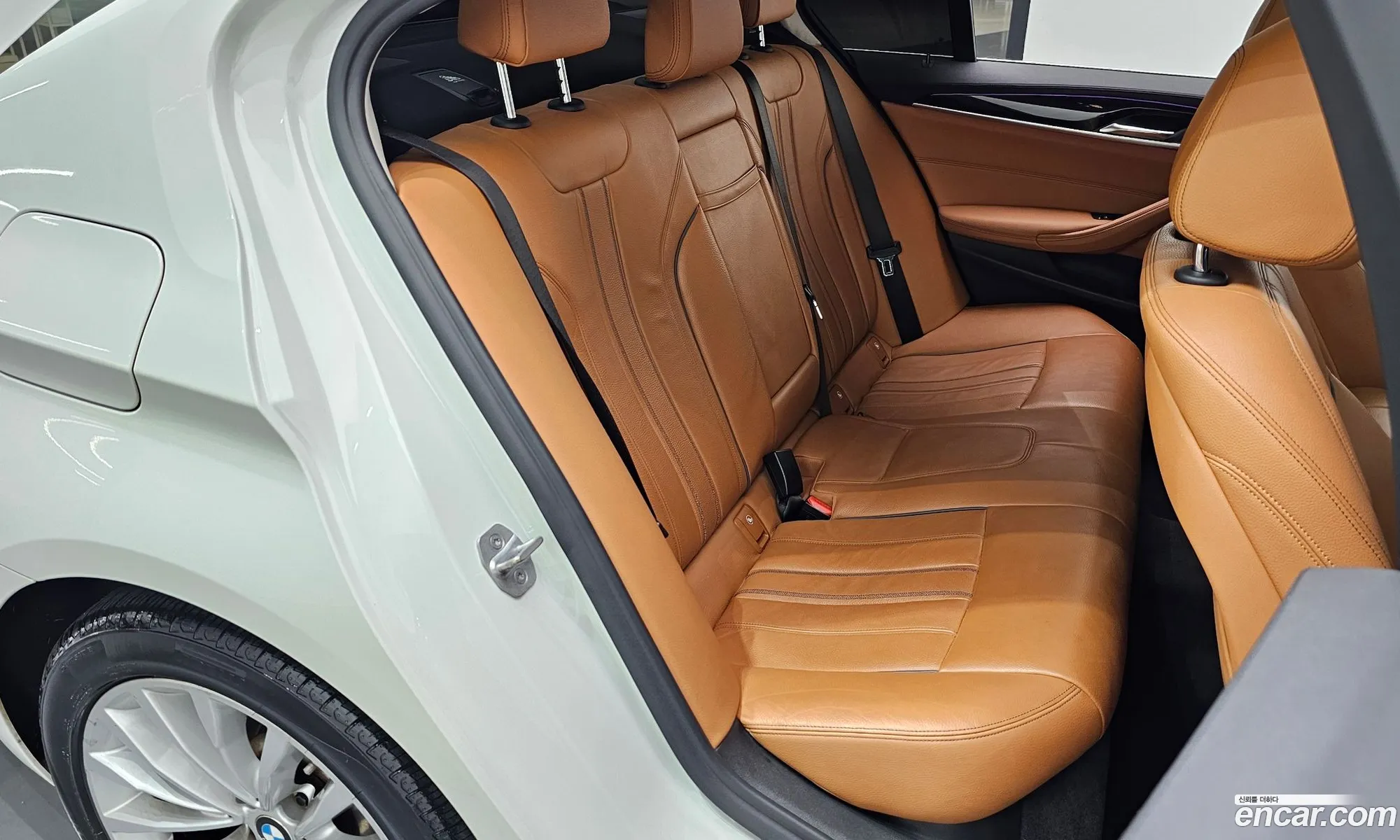 BMW 5 Series 2018 WBAJC3100JDB28664 — 17