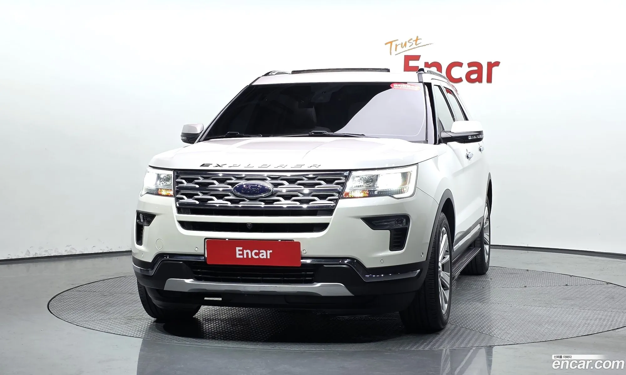 Ford Explorer 2019 — 3