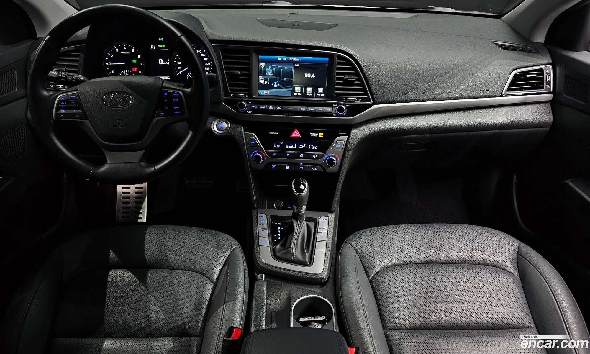 Hyundai Elantra AD 2016 — 3