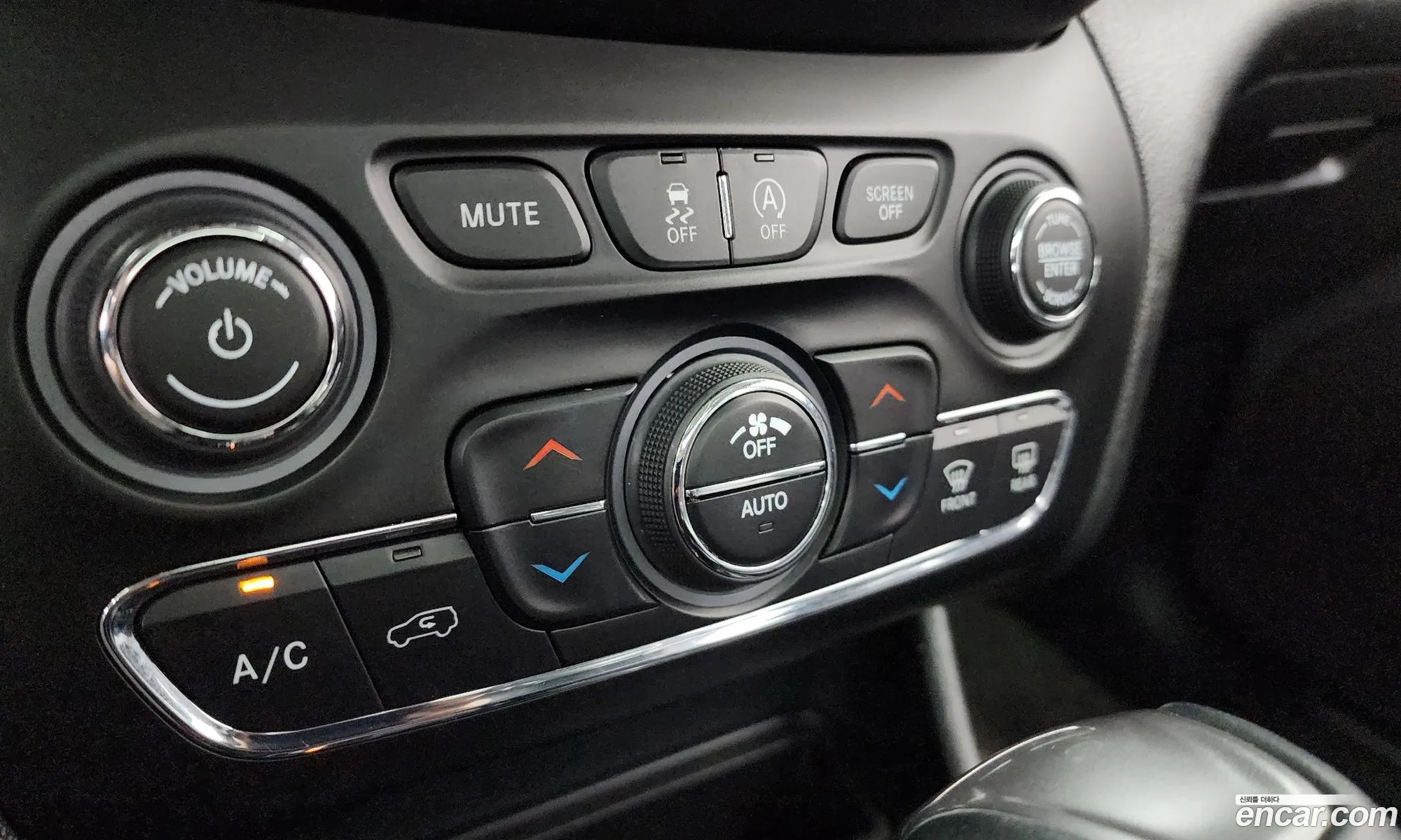 Jeep Cherokee 2020 1C4PJMDB1LD508151 — 26
