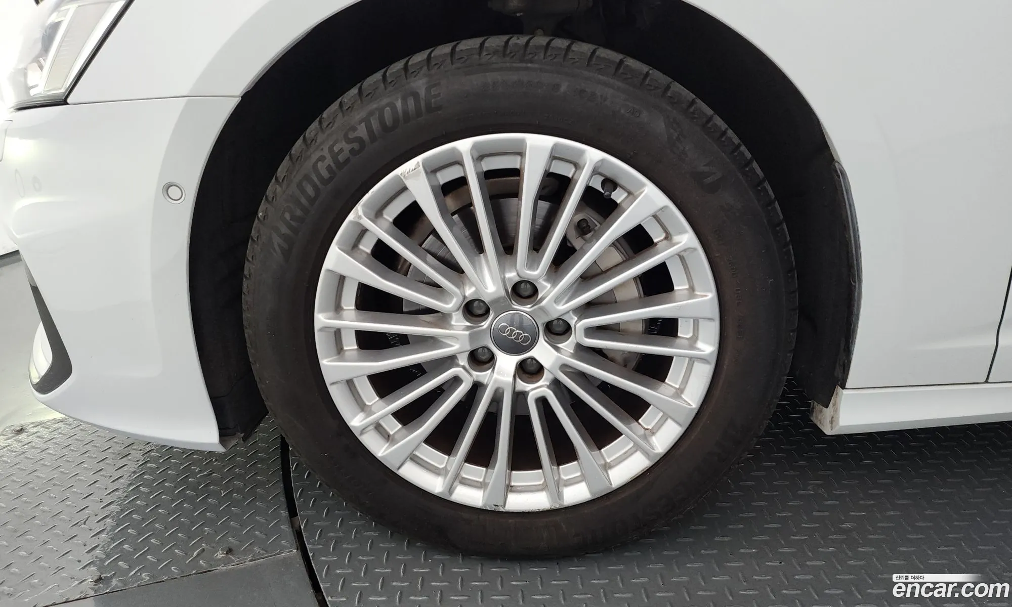 Audi A6 2020 WAUZZZF23LN066475 — 8