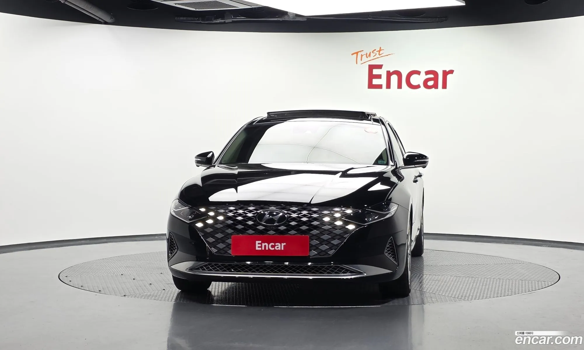 Hyundai Grandeur IG Hybrid 2020 — 3